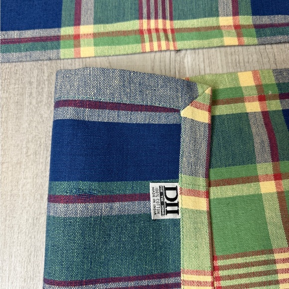 Plaid Dining Placemats Linens Set - Green and Blue set of 6 - Picture 2 of 6